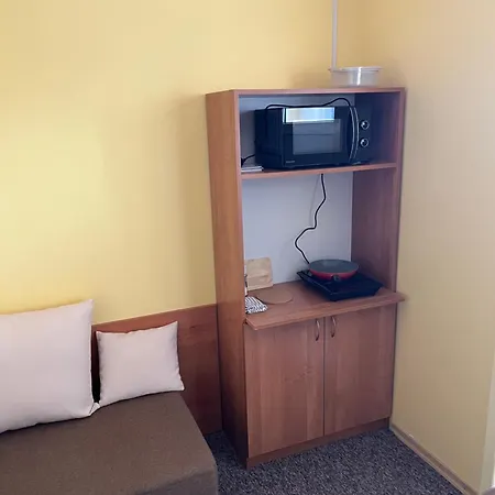 Goscinne Antonia منتزه العطل *